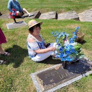 Meet your Posher, Iris